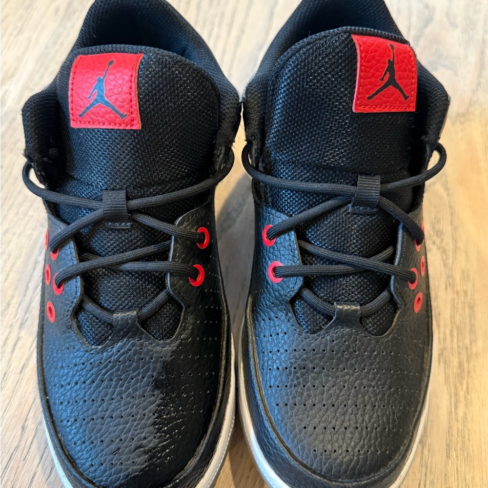 Jordan Max Aura 5 Black